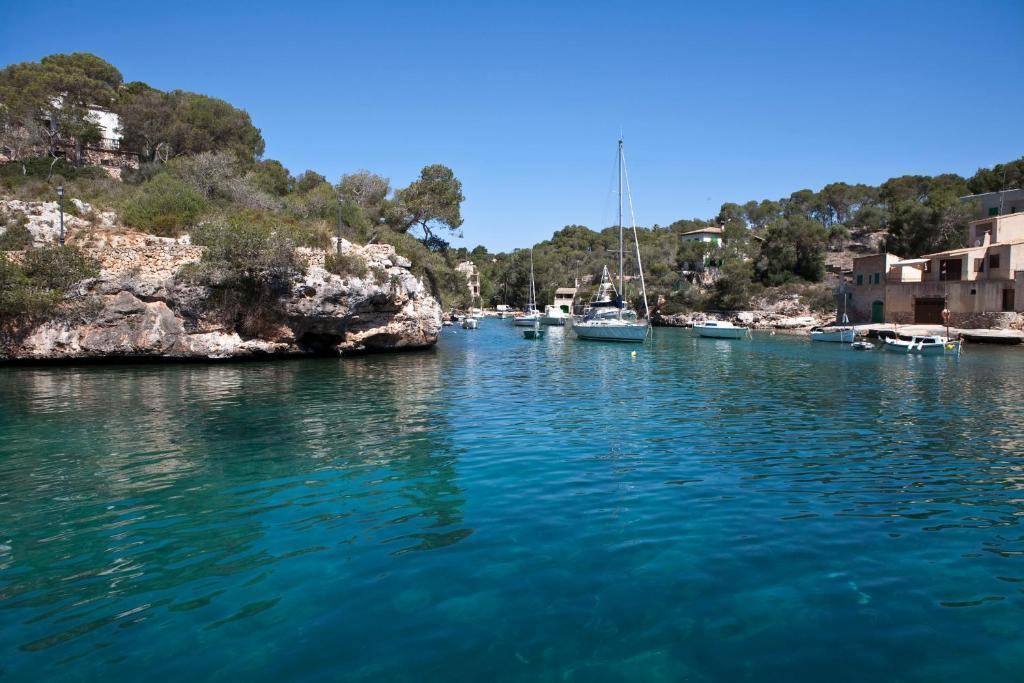 Apartamentos Llevant Cala Figuera  Zimmer foto